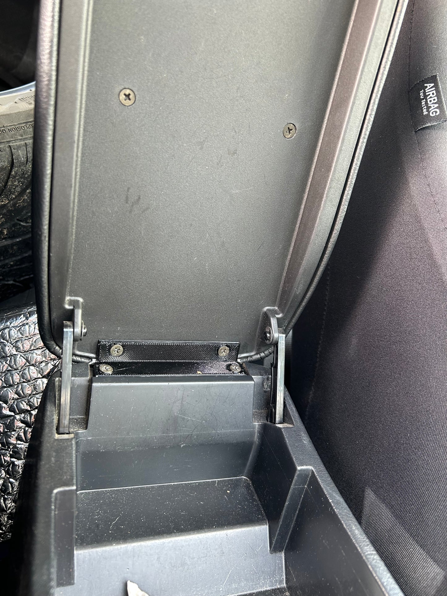 Nissan Skyline R34 Centre Console Hinge